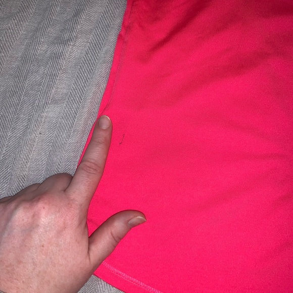 Bundle of 3 S/M athletic tops - Picture 12 of 12